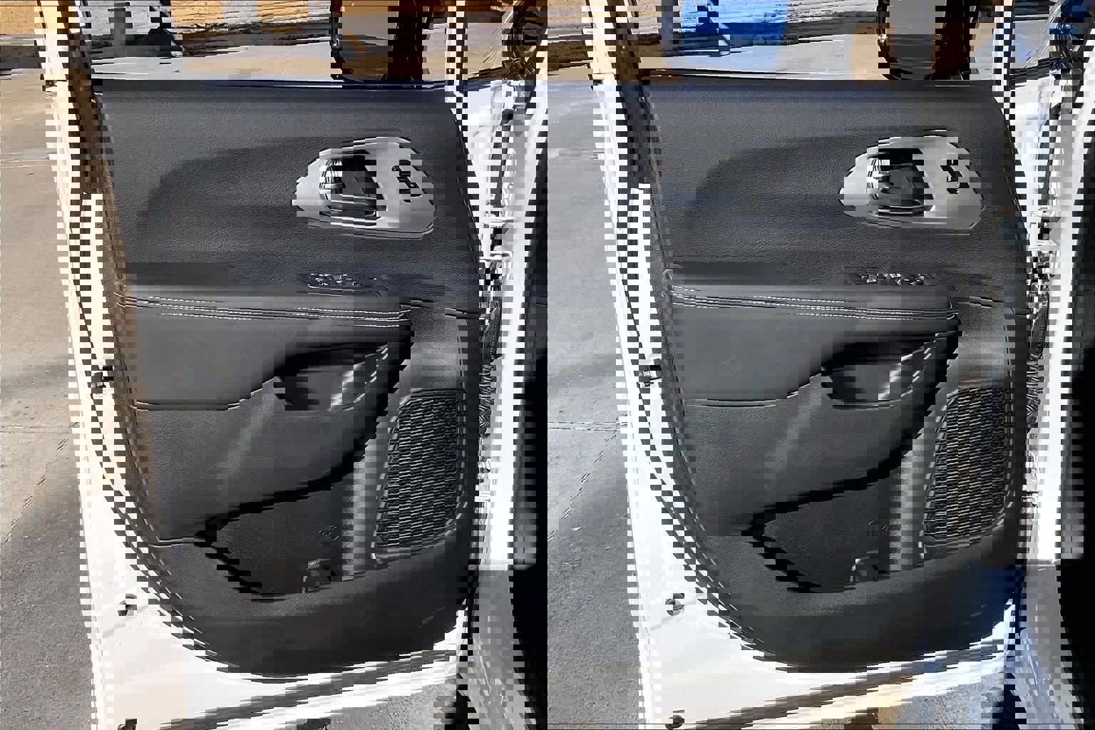 New 2026 Chrysler Pacifica Limited w/ S Appearance Package image 10