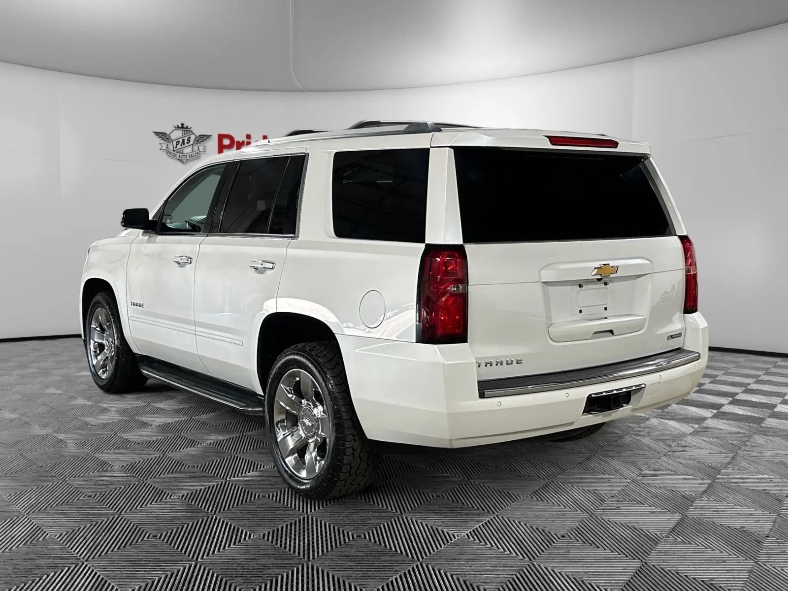 Used 2017 Chevrolet Tahoe Premier AWD/4WD image 5