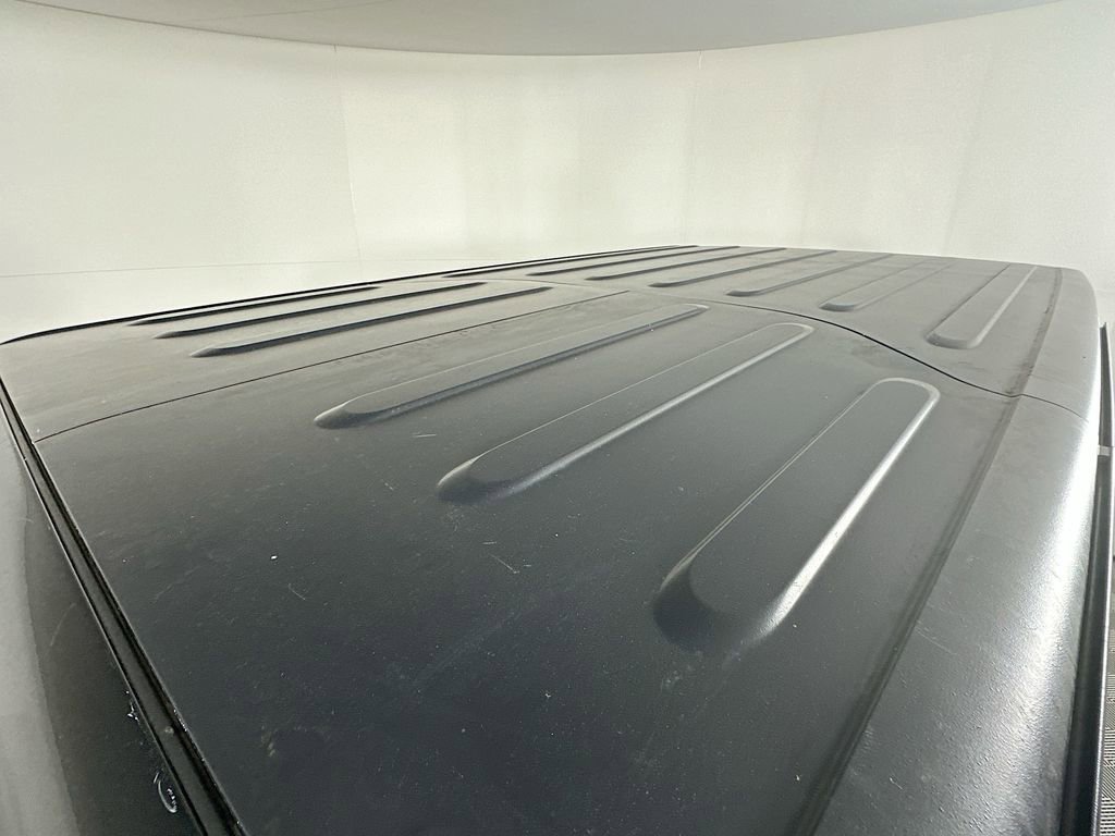 Used 2017 Jeep Wrangler Unlimited Sahara w/ Connectivity Group image 25