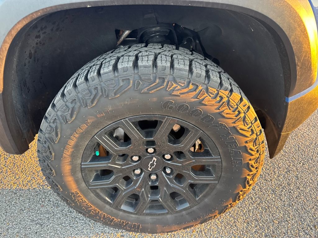 Used 2025 Chevrolet Colorado Trail Boss image 12