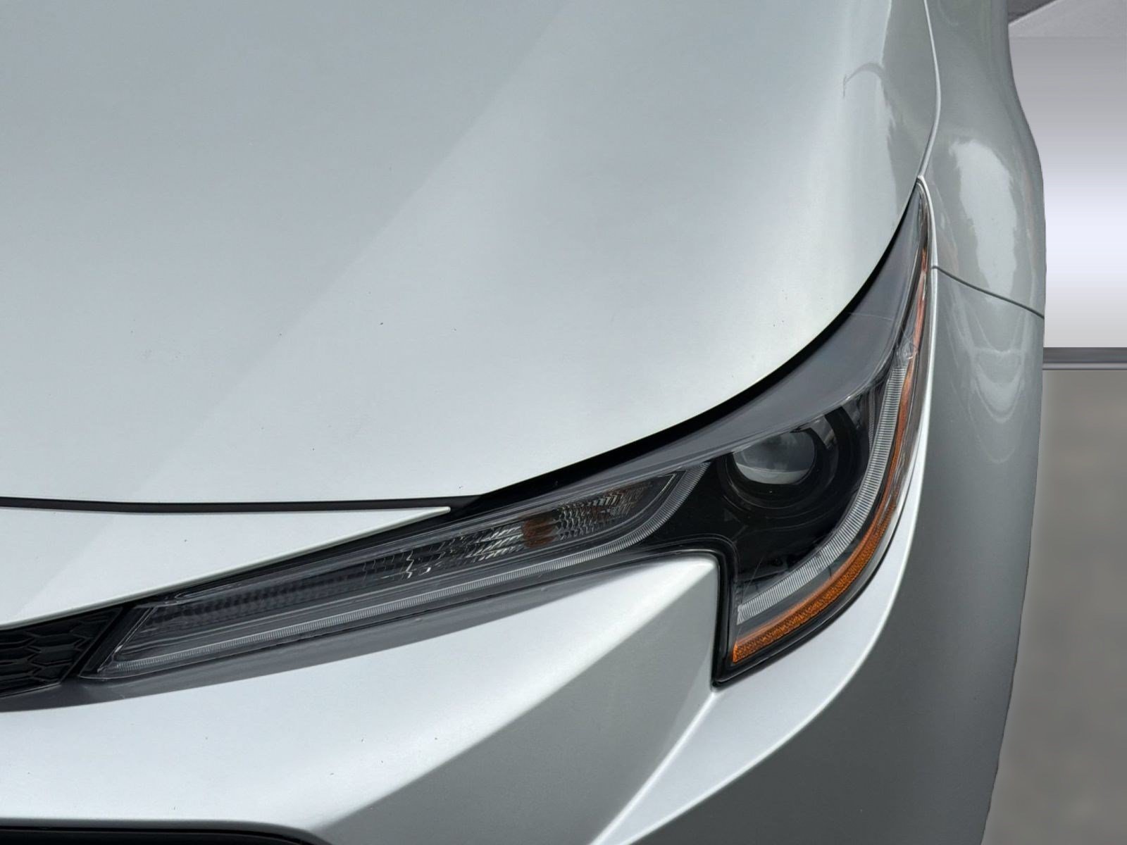 Used 2025 Toyota Corolla LE FWD image 12