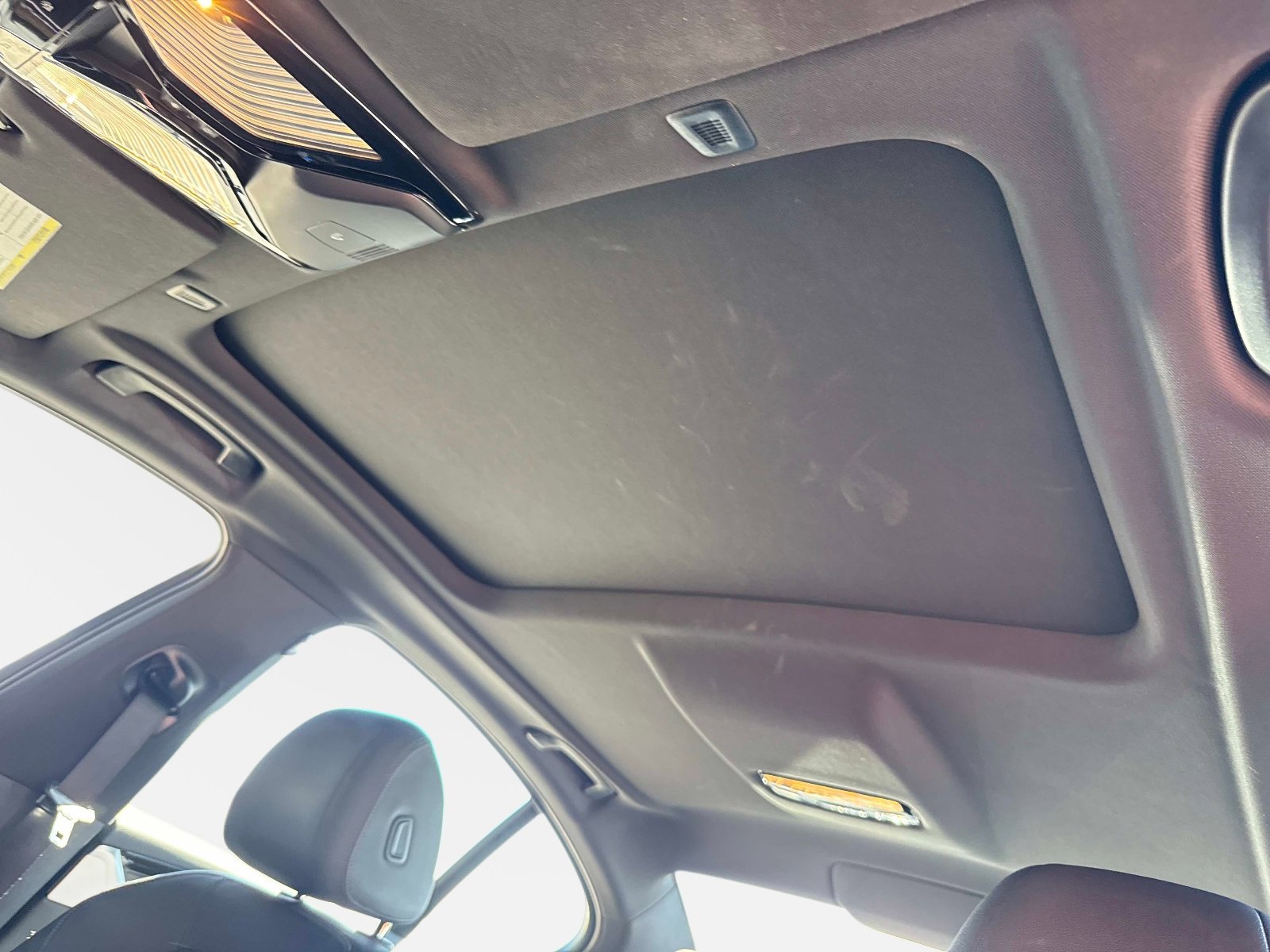 Used 2023 BMW 530e w/ M Sport Package image 40