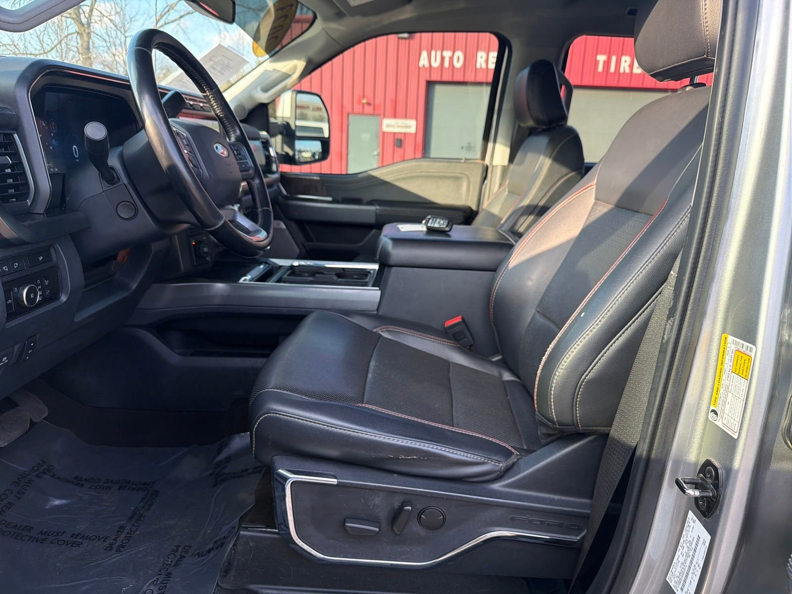 Used 2023 Ford F350 Lariat w/ FX4 Off-Road Package image 20