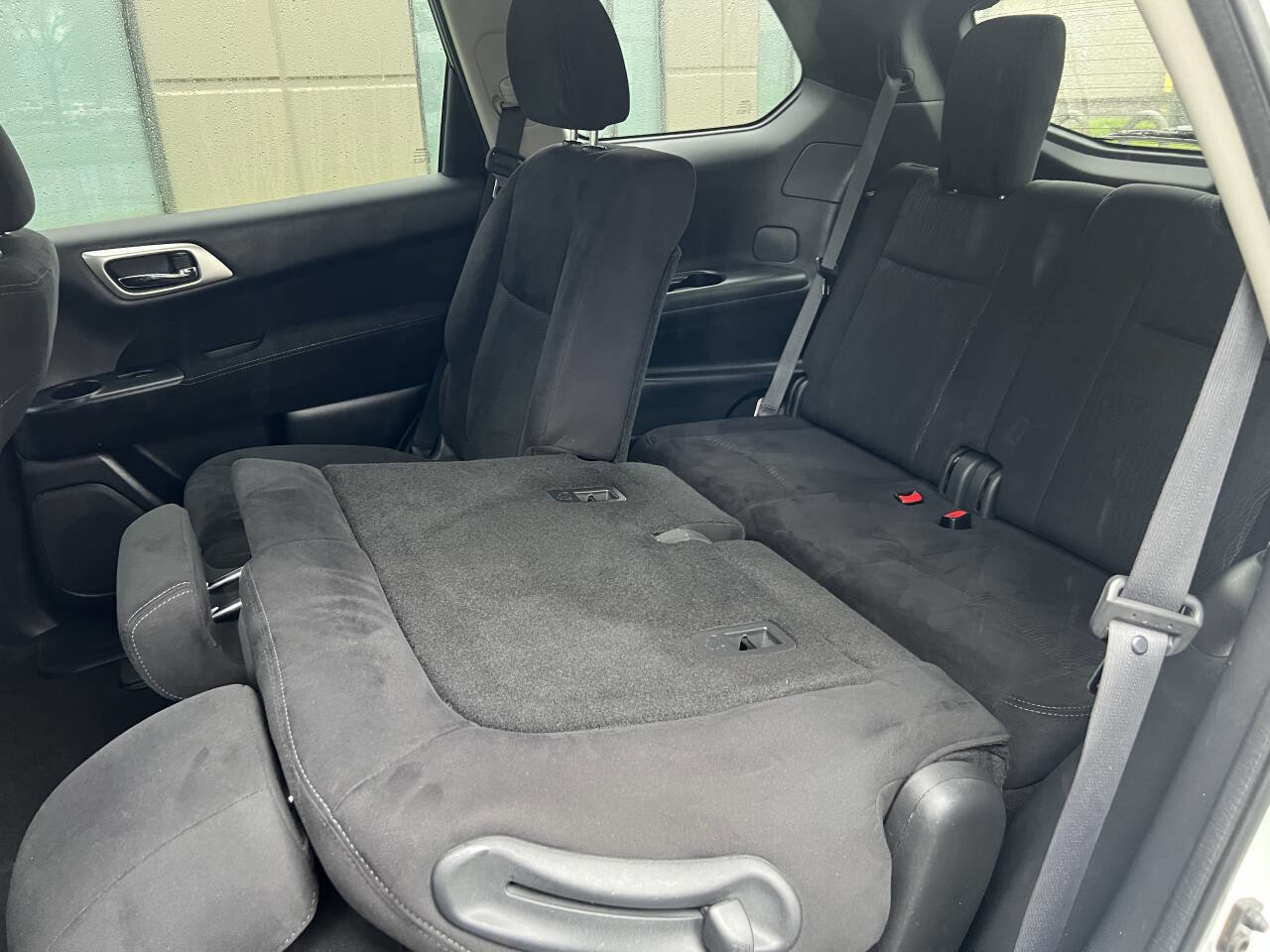 Used 2014 Nissan Pathfinder SV FWD image 21