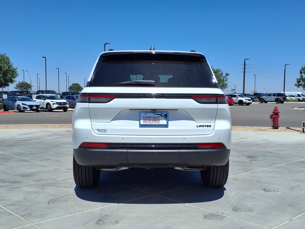 New 2025 Jeep Grand Cherokee Limited w/ Black Appearance Package RWD image 5