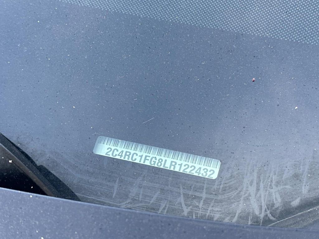 Used 2020 Chrysler Pacifica Touring image 7