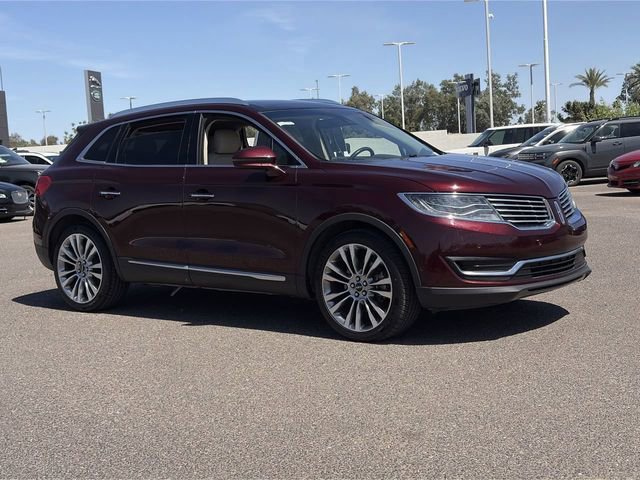Used 2017 Lincoln MKX Reserve w/ Luxury Package FWD image 4