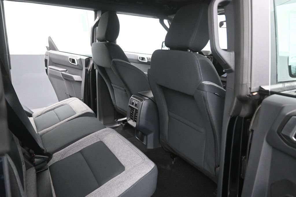 New 2026 Ford Bronco 4-Door AWD/4WD image 16