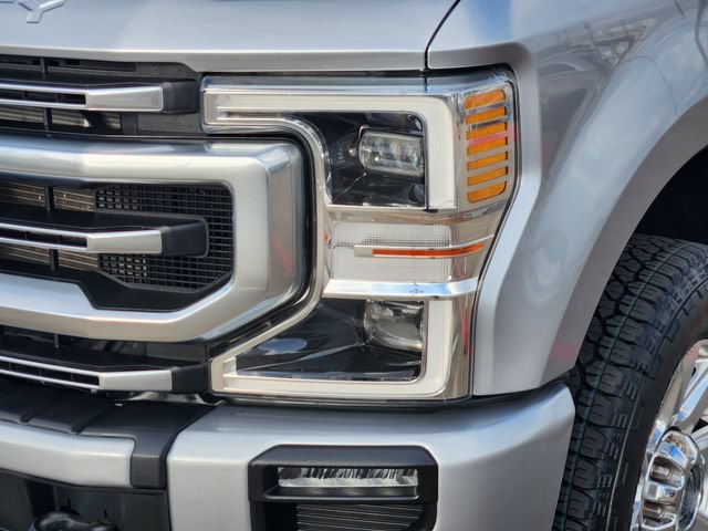 Used 2022 Ford F250 Platinum w/ FX4 Off-Road Package AWD/4WD image 9