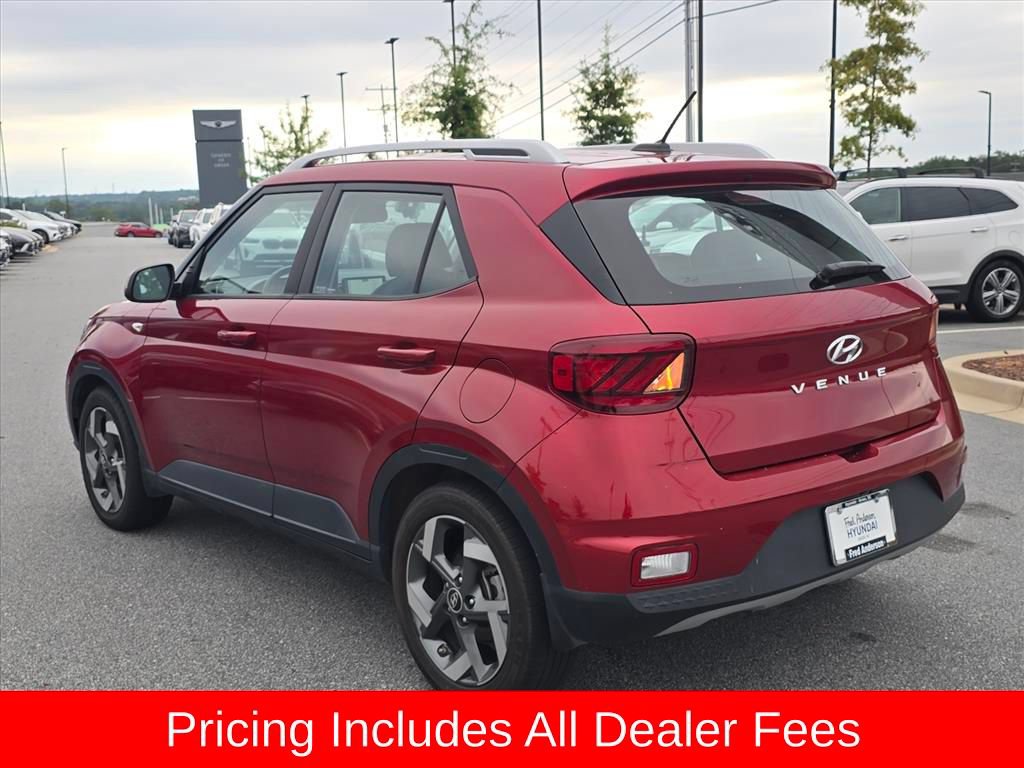 Used 2024 Hyundai Venue Limited FWD image 5