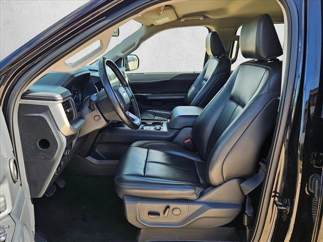Used 2024 Ford Expedition XLT AWD/4WD image 16
