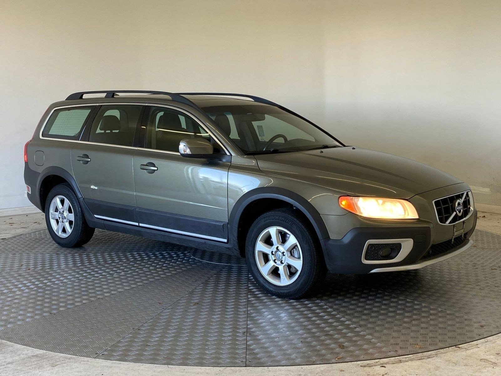 Used 2011 Volvo XC70 3.2 image 6