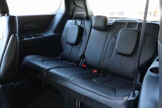New 2026 Chrysler Pacifica Select image 52
