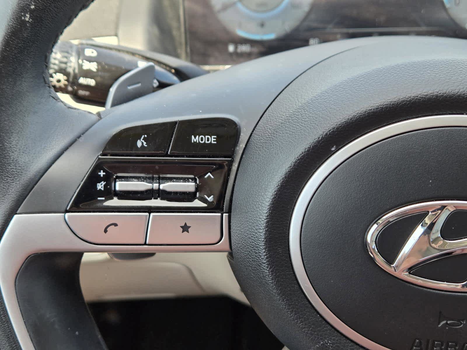 Certified 2023 Hyundai Tucson Limited FWD image 21