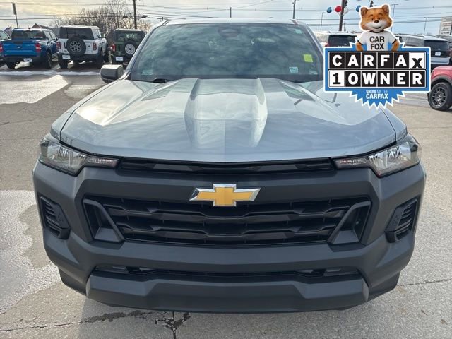 Used 2024 Chevrolet Colorado W/T image 2