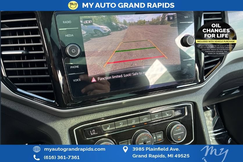 Used 2022 Volkswagen Atlas Cross Sport SEL Premium R-Line AWD/4WD image 6