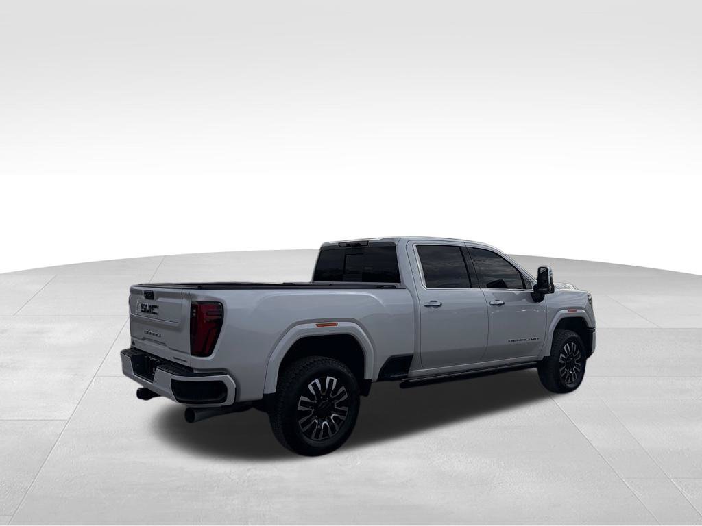 Used 2024 GMC Sierra 3500 Denali Ultimate AWD/4WD image 21