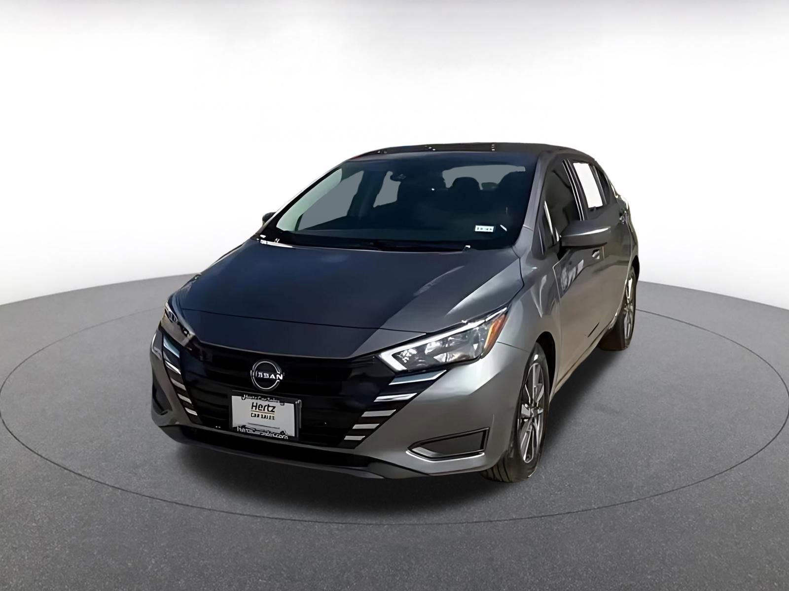 Used 2025 Nissan Versa SV image 7