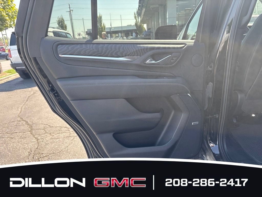Used 2024 GMC Yukon Denali w/ Advanced Technology Package AWD/4WD image 13
