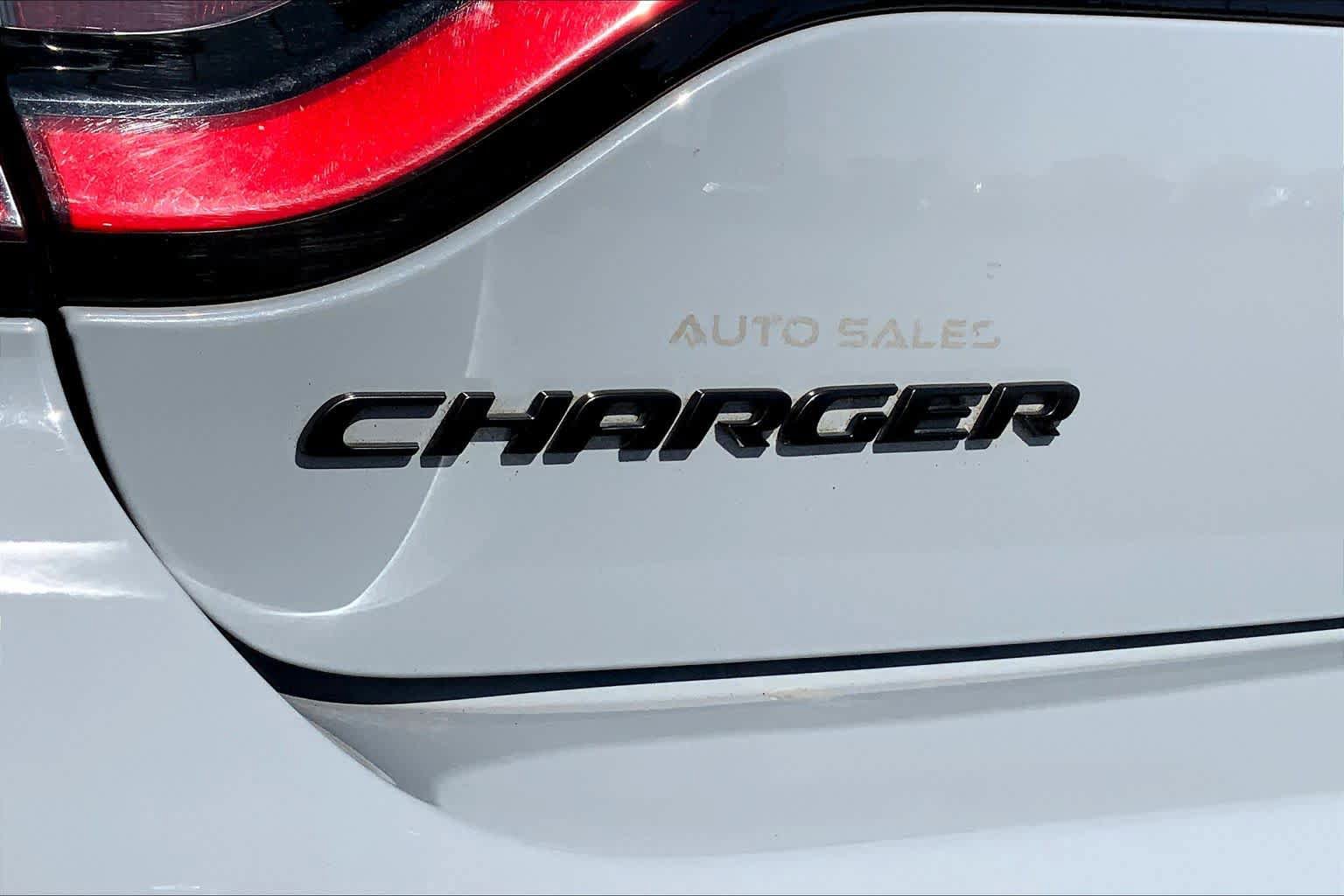 Used 2022 Dodge Charger Scat Pack w/ Driver Convenience Group RWD image 31