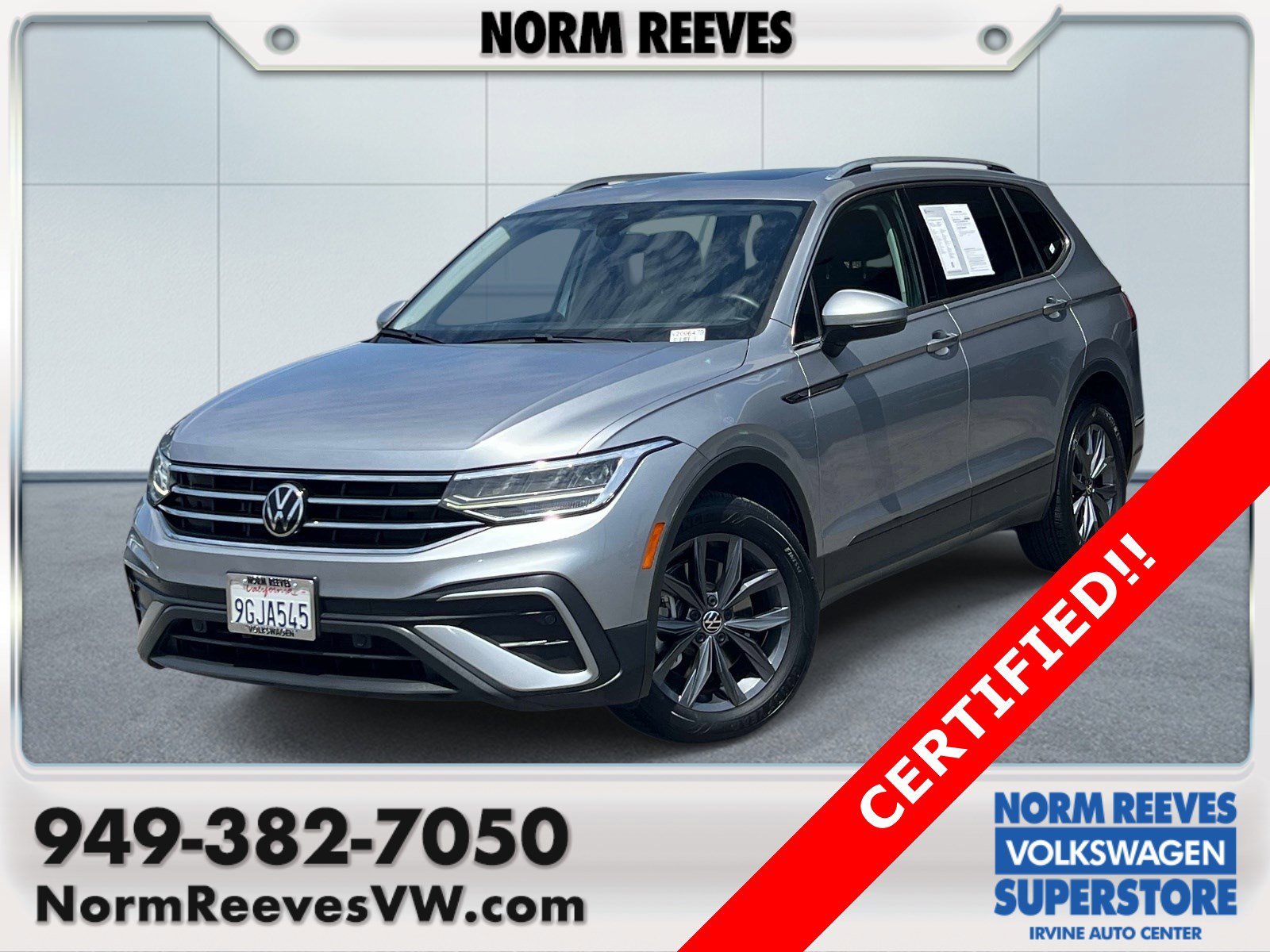 Certified 2023 Volkswagen Tiguan SE w/ Panoramic Sunroof Package FWD image 1