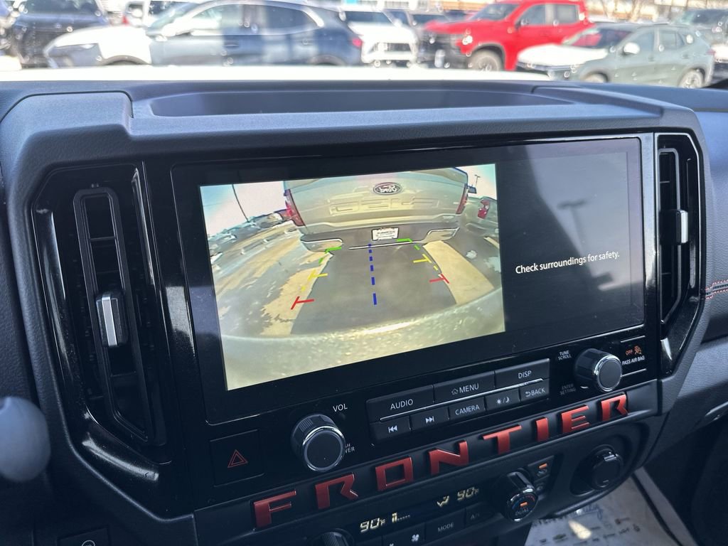Used 2025 Nissan Frontier PRO-4X AWD/4WD image 17