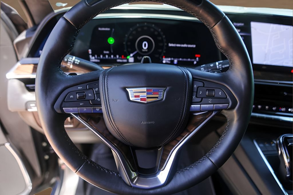 Certified 2023 Cadillac Escalade Premium Luxury Platinum AWD/4WD image 12