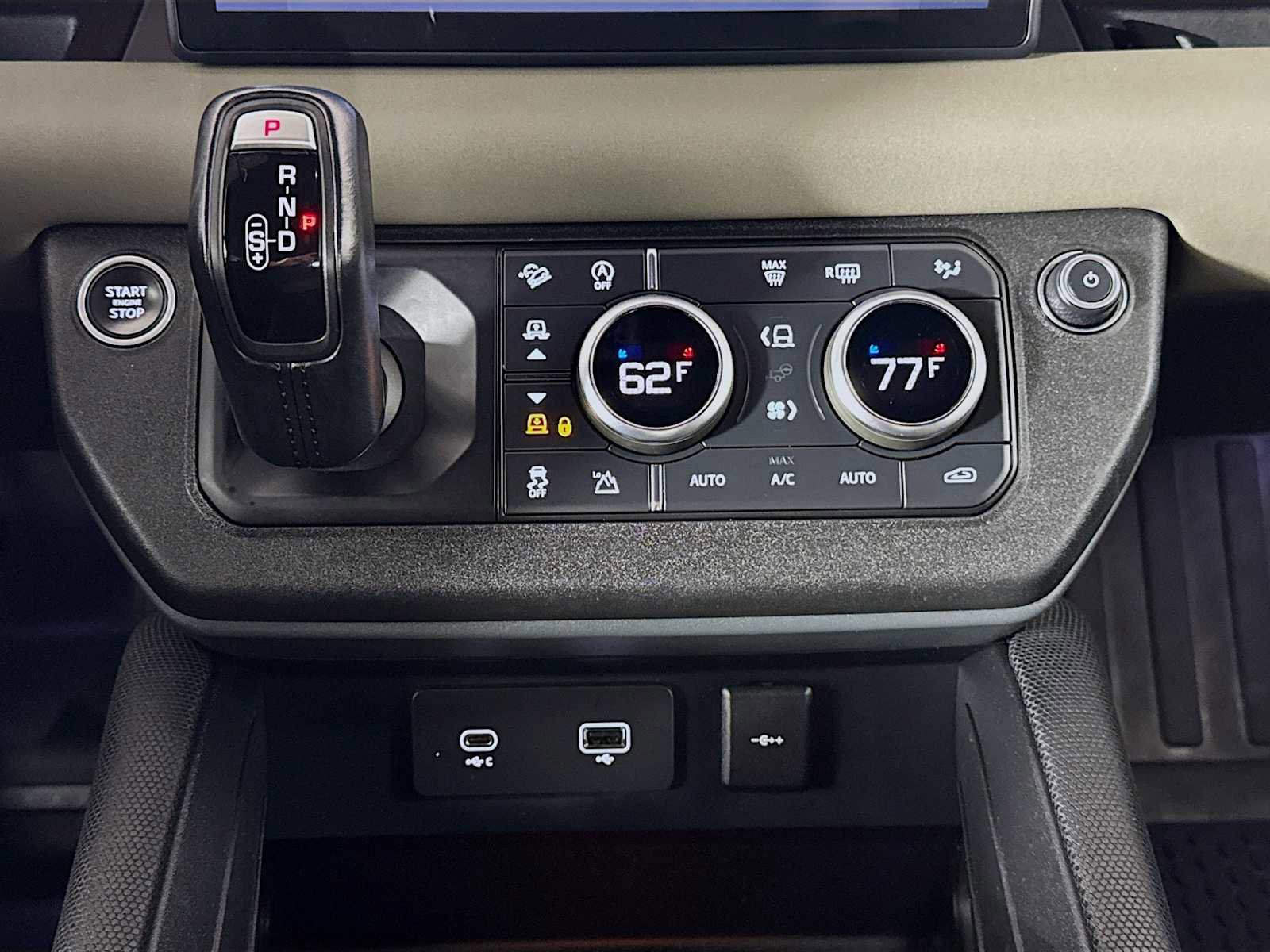 Used 2021 Land Rover Defender 90 X-Dynamic S image 17