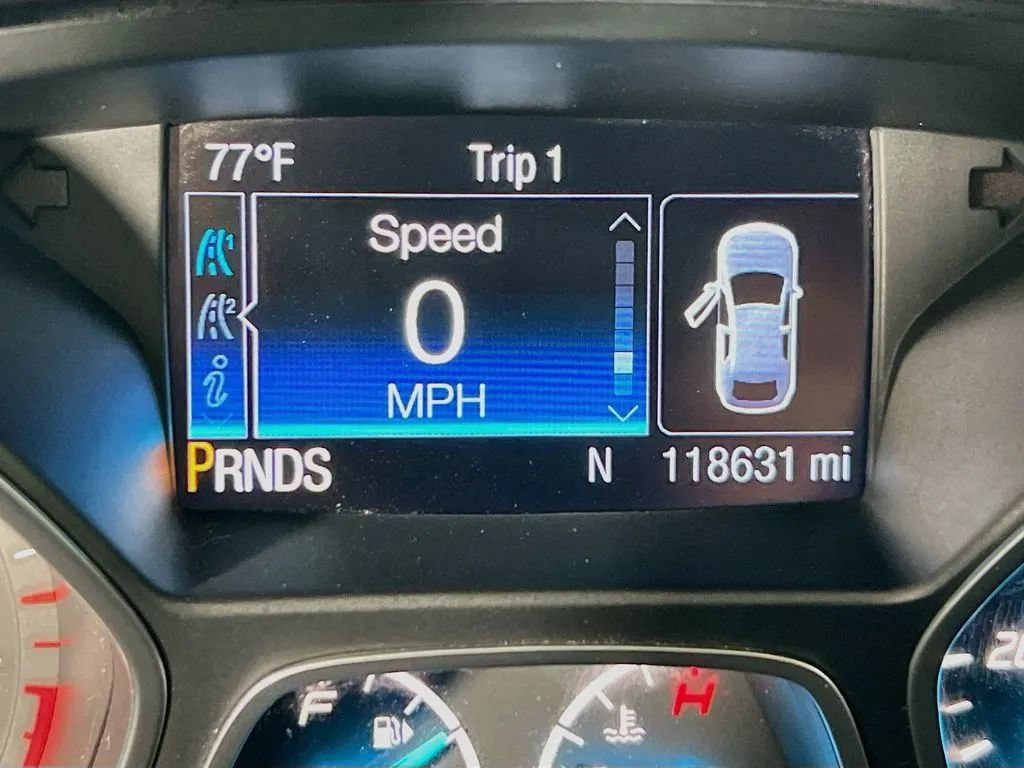 Used 2016 Ford Escape SE w/ Equipment Group 201A FWD image 13
