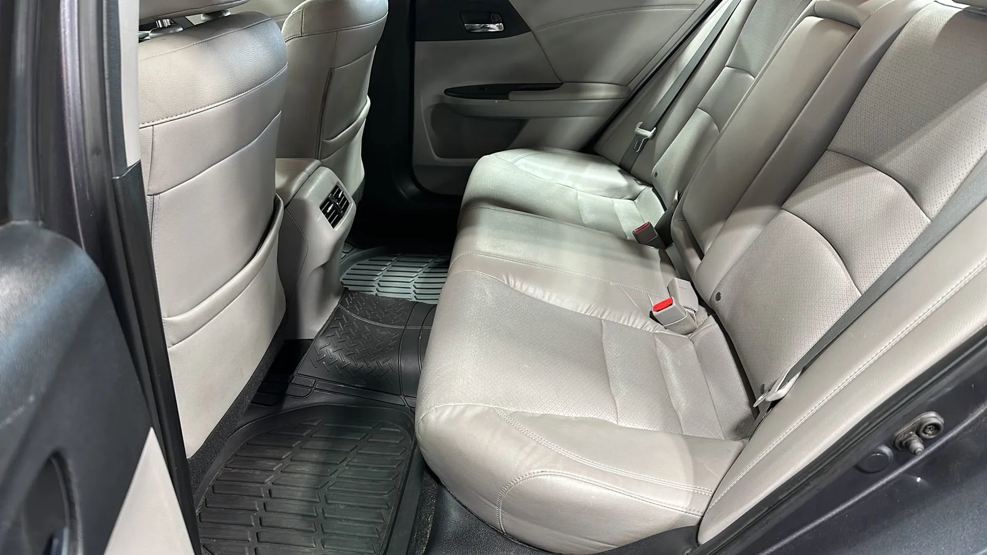 Used 2016 Honda Accord EX-L image 5
