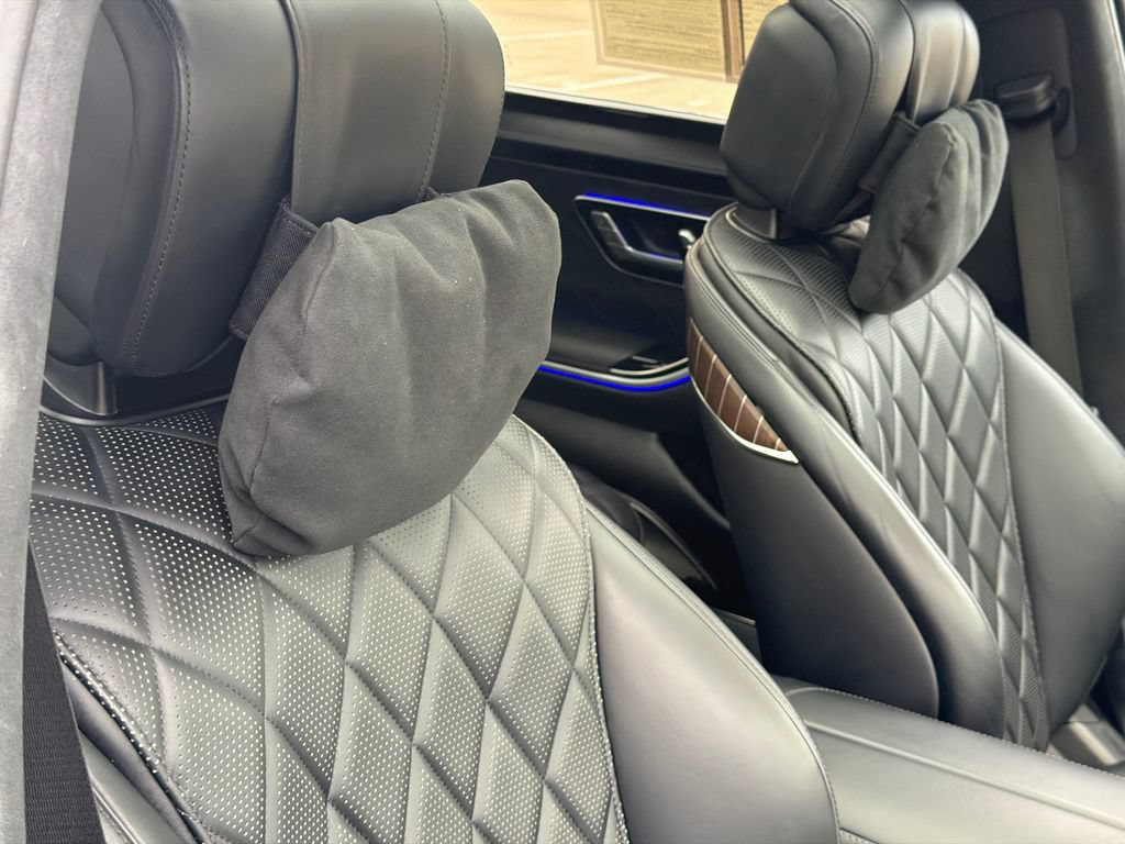 Used 2022 Mercedes-Benz S 580 4MATIC Sedan w/ Rear Seat Package image 10