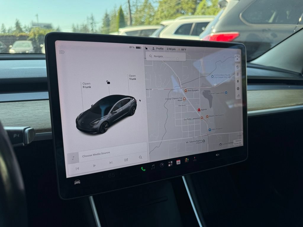 Used 2018 Tesla Model 3 Long Range RWD image 21