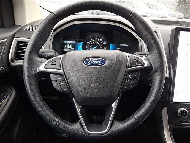 Used 2024 Ford Edge SEL image 19