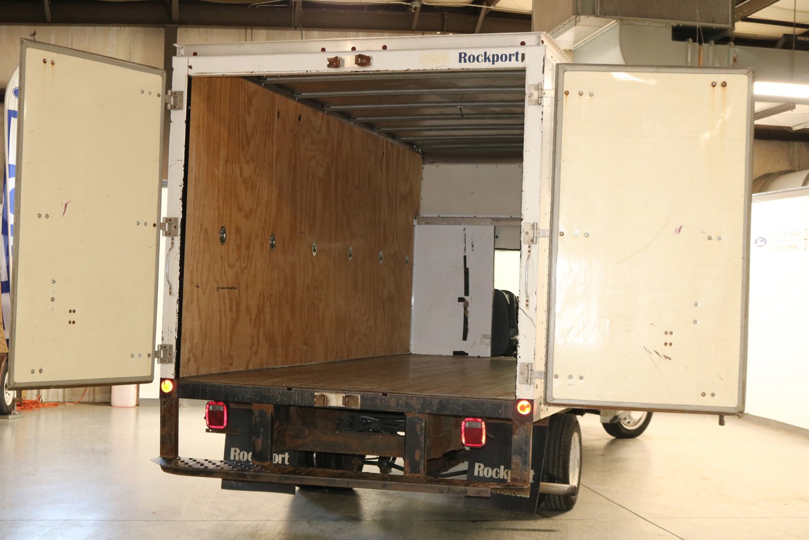 Used 2016 Ford Transit 350 178 DRW w/ Exterior Upgrade Package image 6