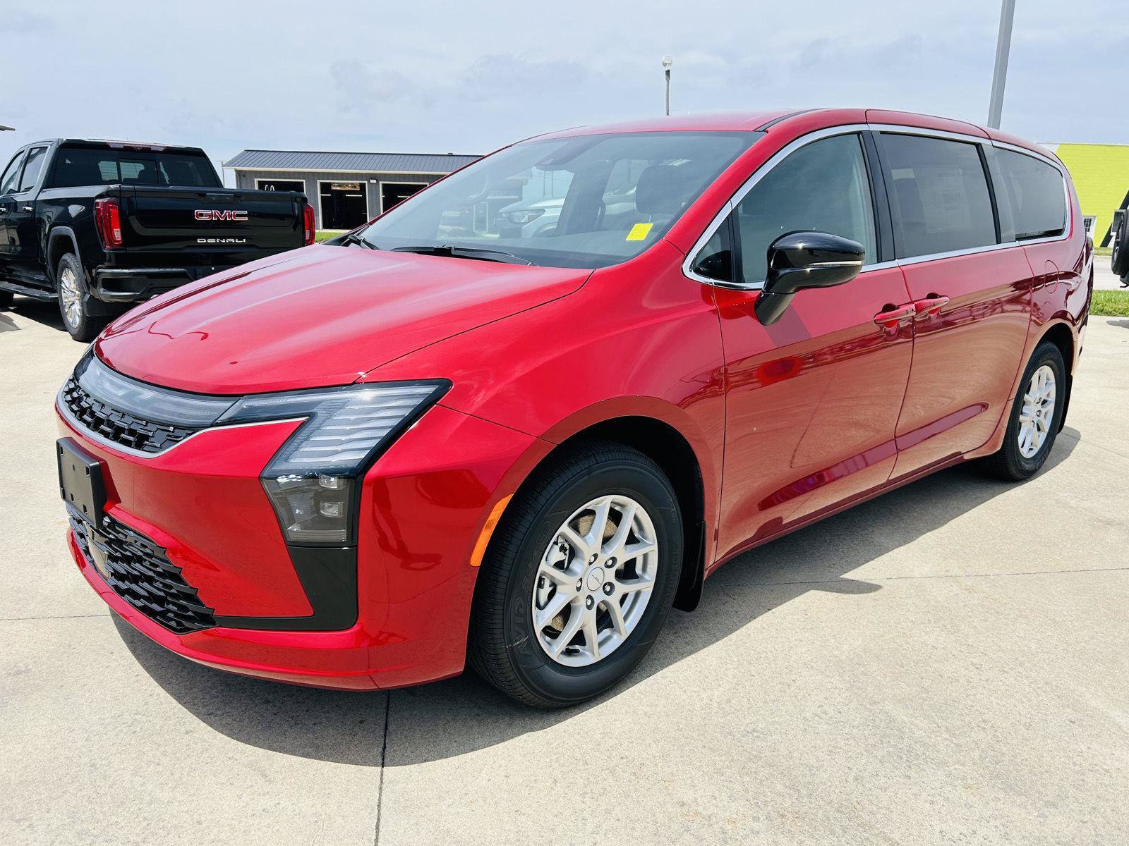 New 2027 Chrysler Pacifica Select FWD image 35