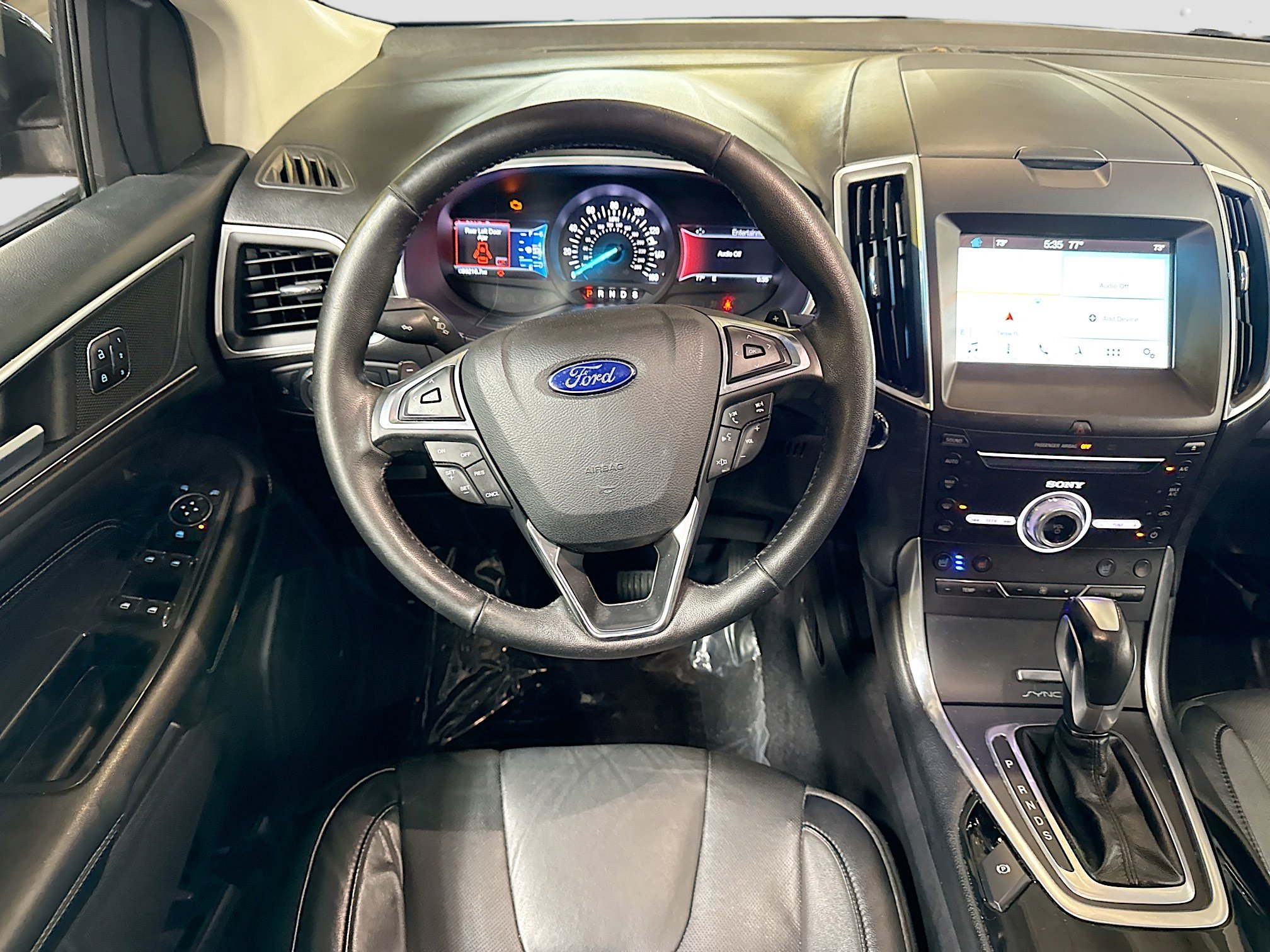 Used 2017 Ford Edge Titanium w/ Equipment Group 301A FWD image 17