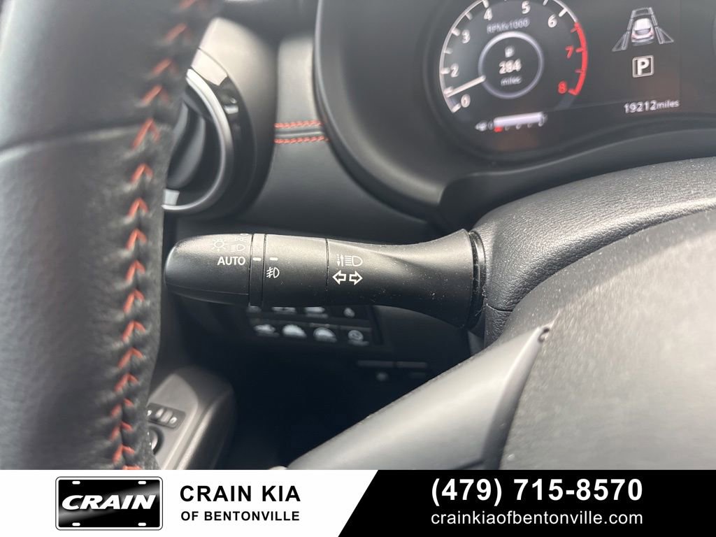 Used 2023 Nissan Kicks SR w/ SR Premium Package FWD image 22