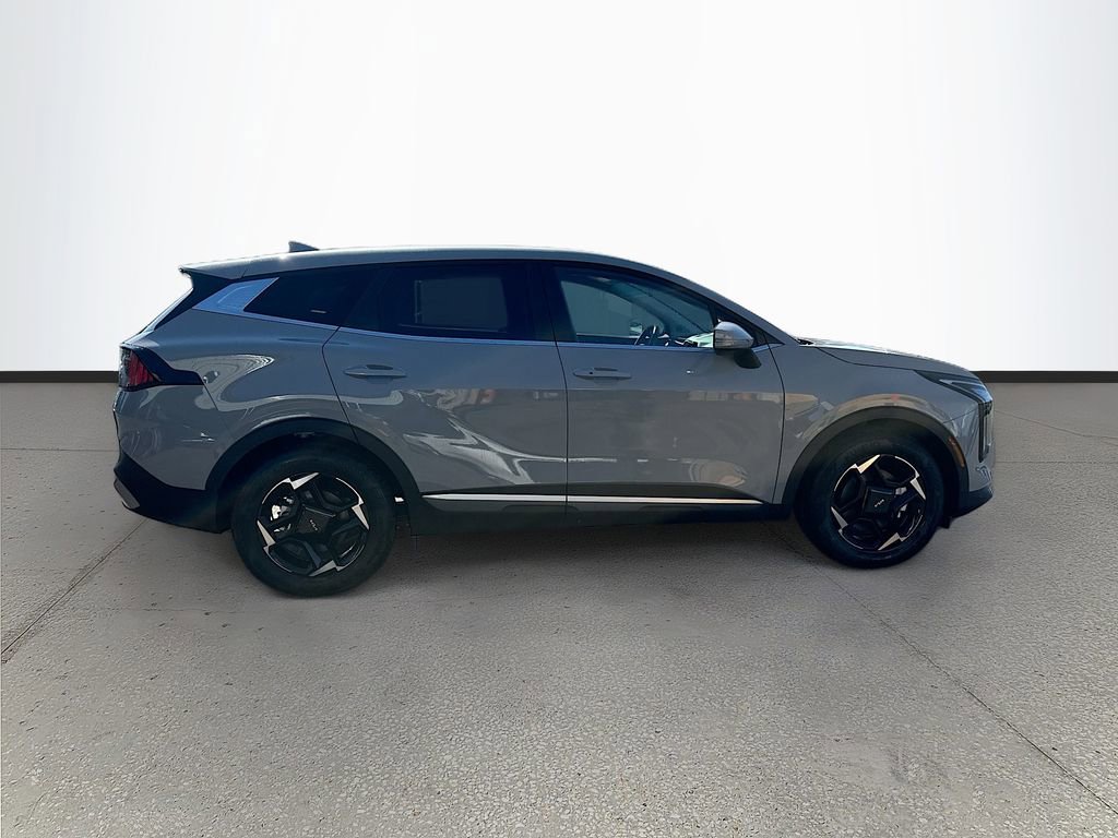 New 2026 Kia Sportage EX image 8