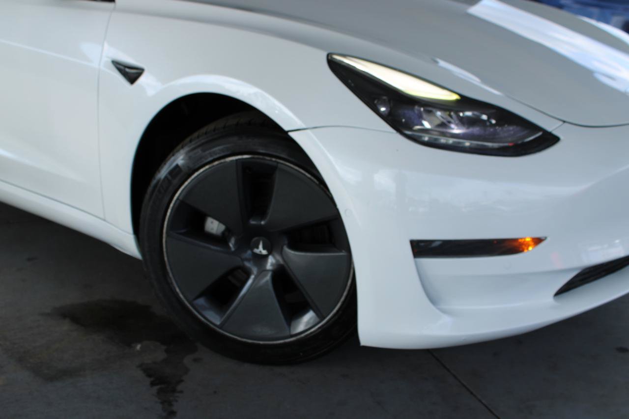 Used 2022 Tesla Model 3 RWD image 5