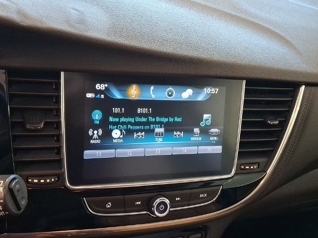 Used 2019 Buick Encore Essence AWD/4WD image 18