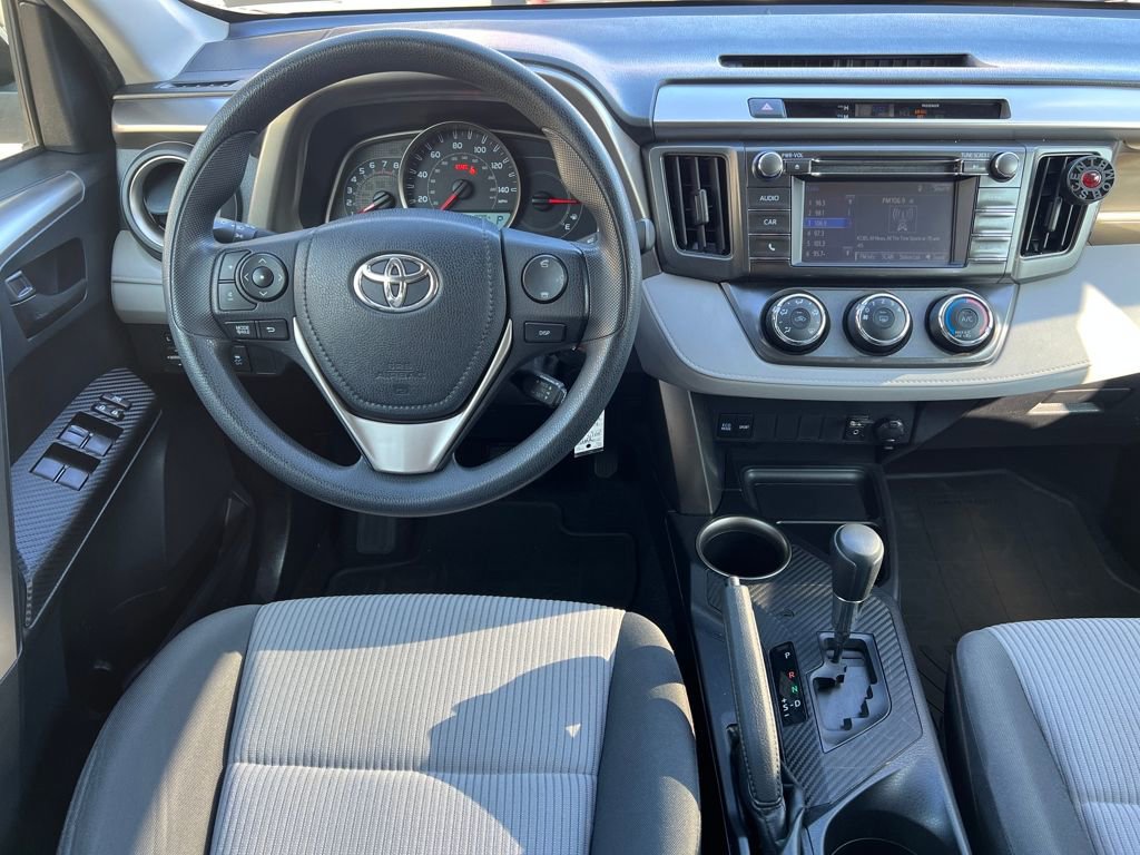 Used 2015 Toyota RAV4 LE image 28