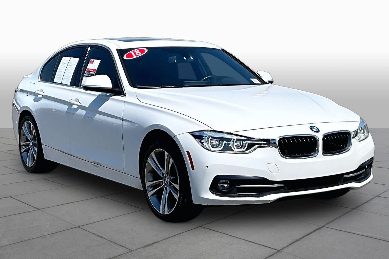 Used 2018 BMW 330i Sedan w/ Convenience Package RWD image 2