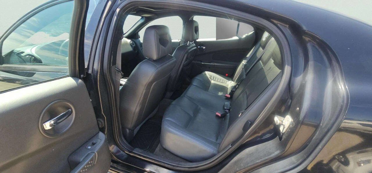 Used 2005 Pontiac Grand Prix GT w/ Leather Trim Package FWD image 7