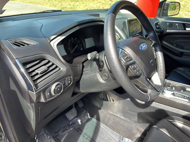 Certified 2022 Ford Edge Titanium w/ Equipment Group 301A image 13