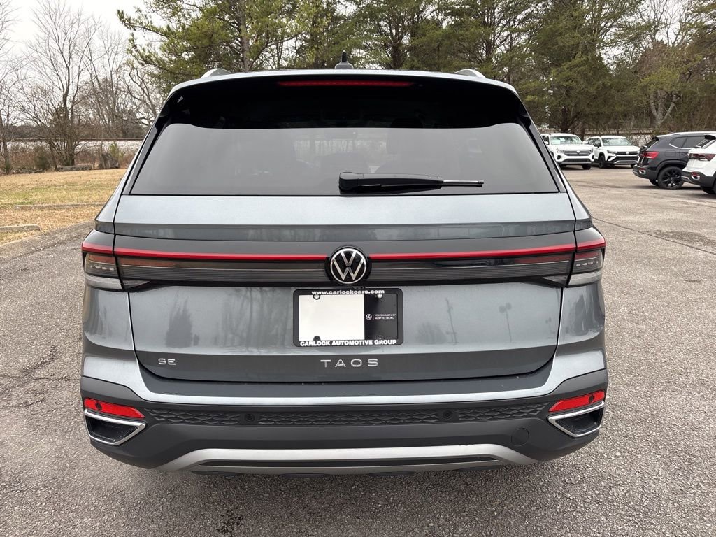 New 2025 Volkswagen Taos SE image 5
