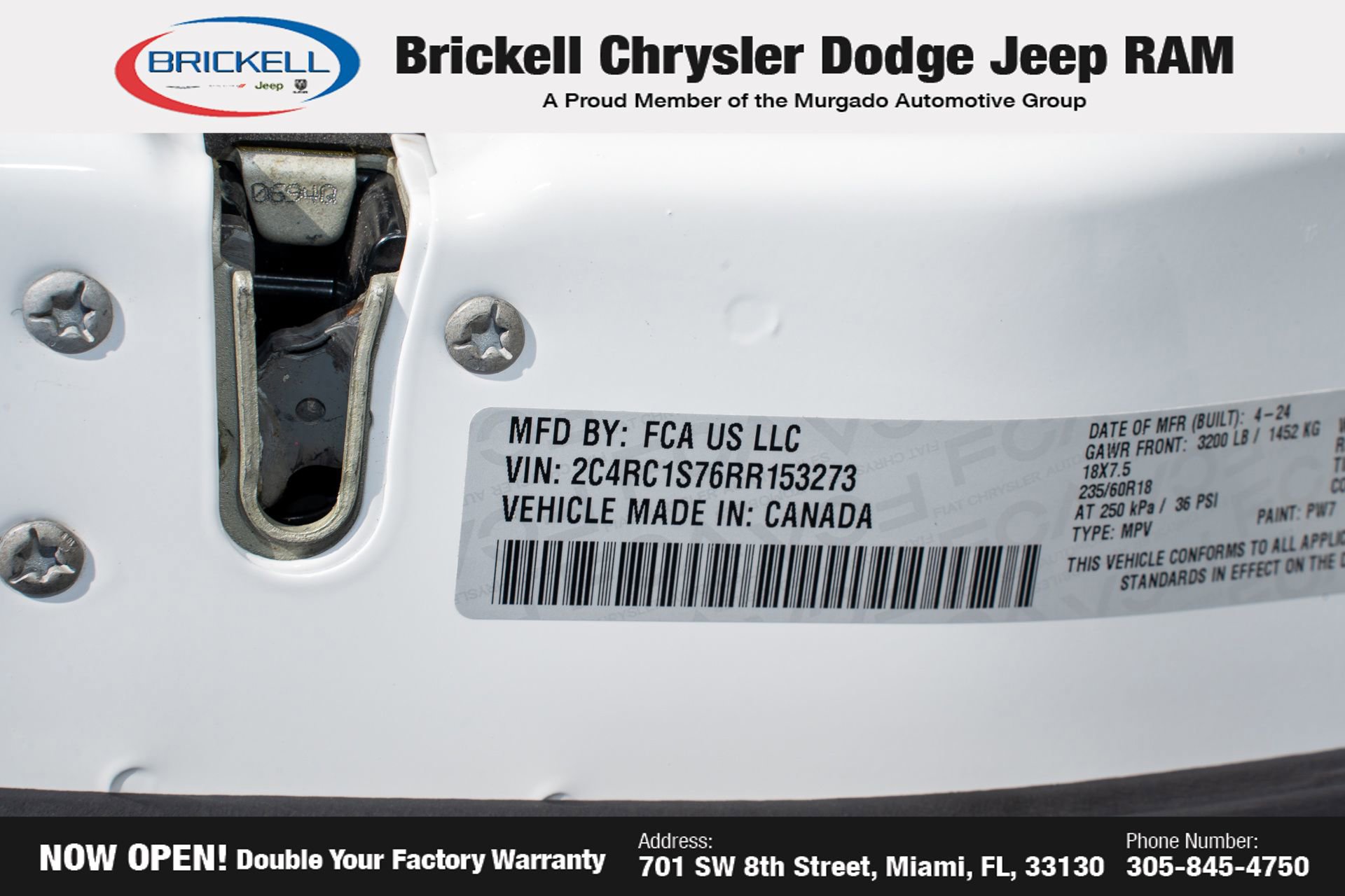 Used 2024 Chrysler Pacifica Limited FWD image 37