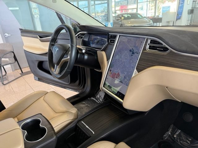 Used 2016 Tesla Model X 90D AWD/4WD image 29