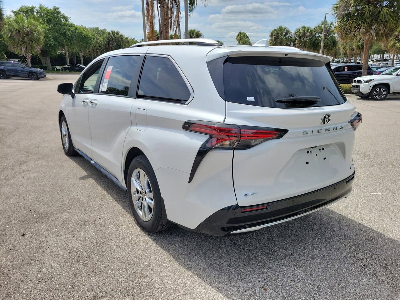 New 2026 Toyota Sienna Limited image 4