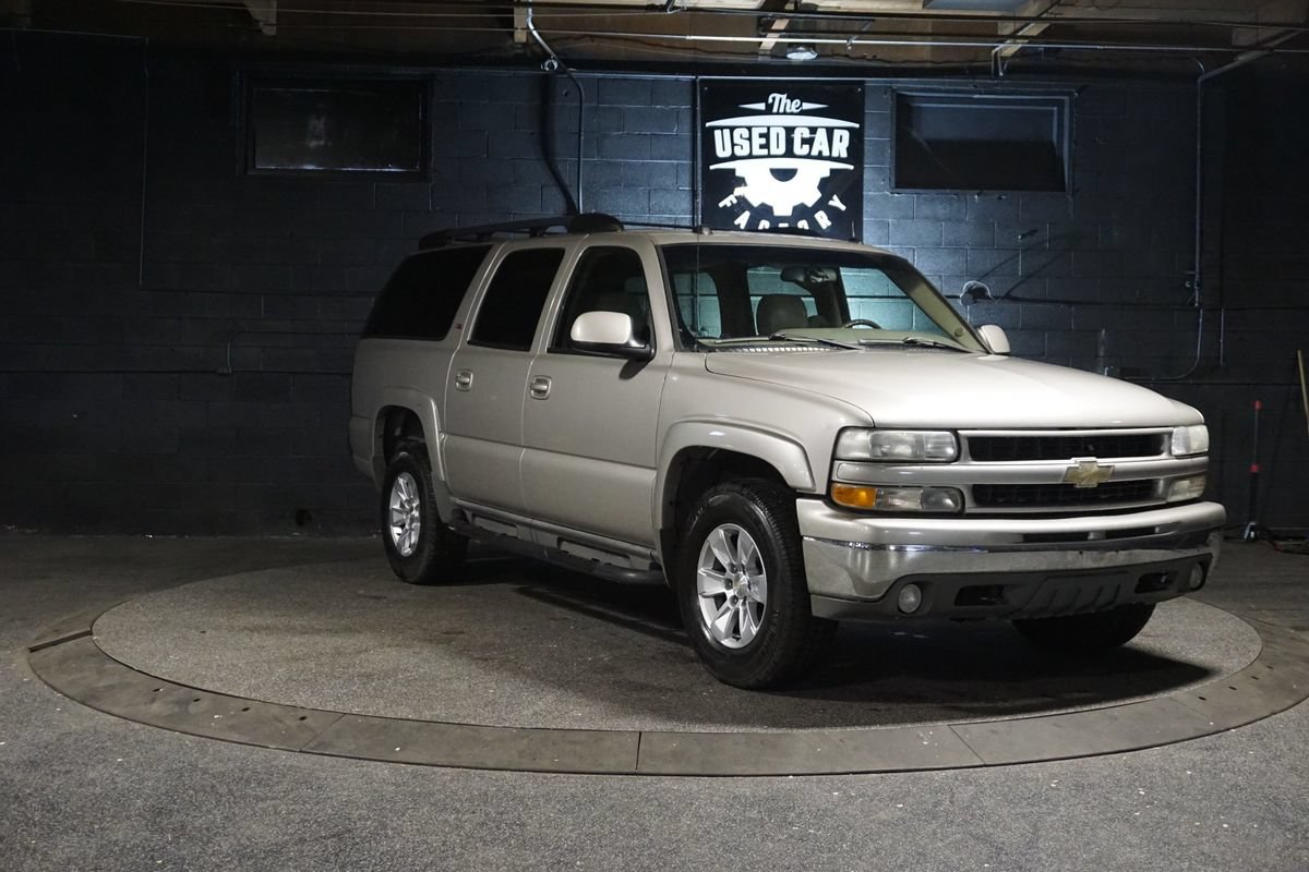 Used 2005 Chevrolet Suburban Z71 w/ Preferred Equipment Group AWD/4WD image 8