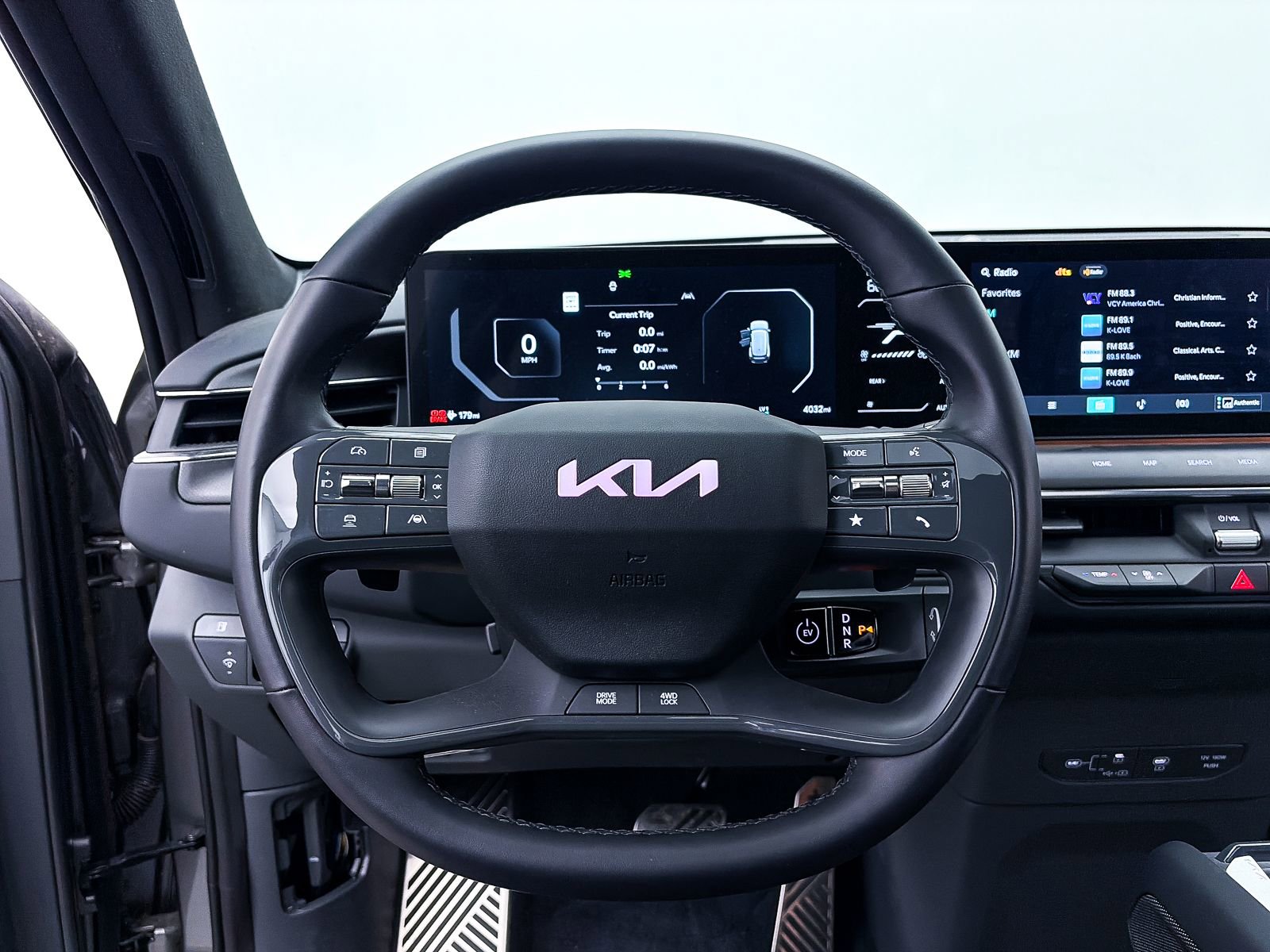 Used 2024 Kia EV9 GT-Line image 33